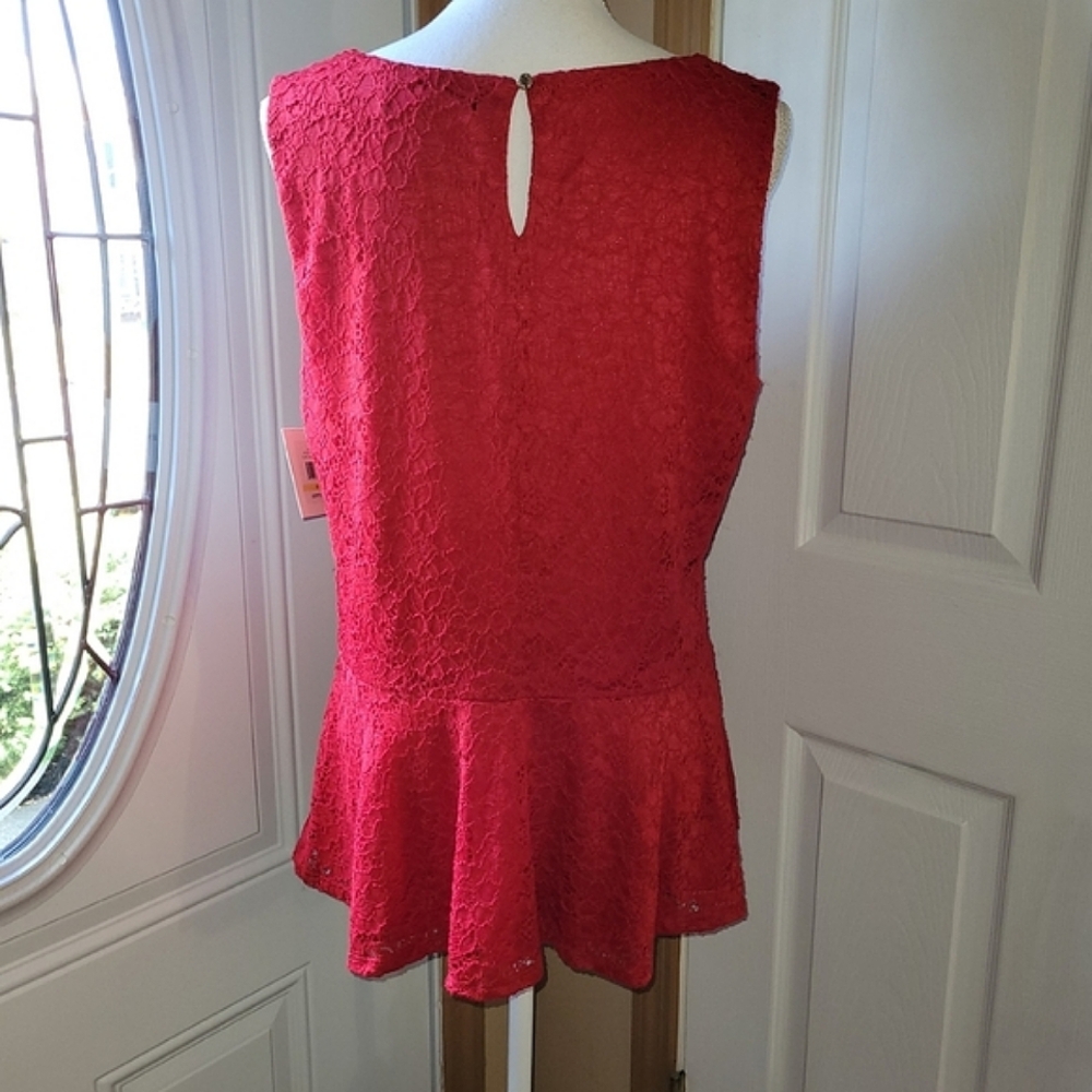 NWT Red Floral Lace Sleeveless Peplum Top Ellen Tracy Size Medium - Picture 5 of 15